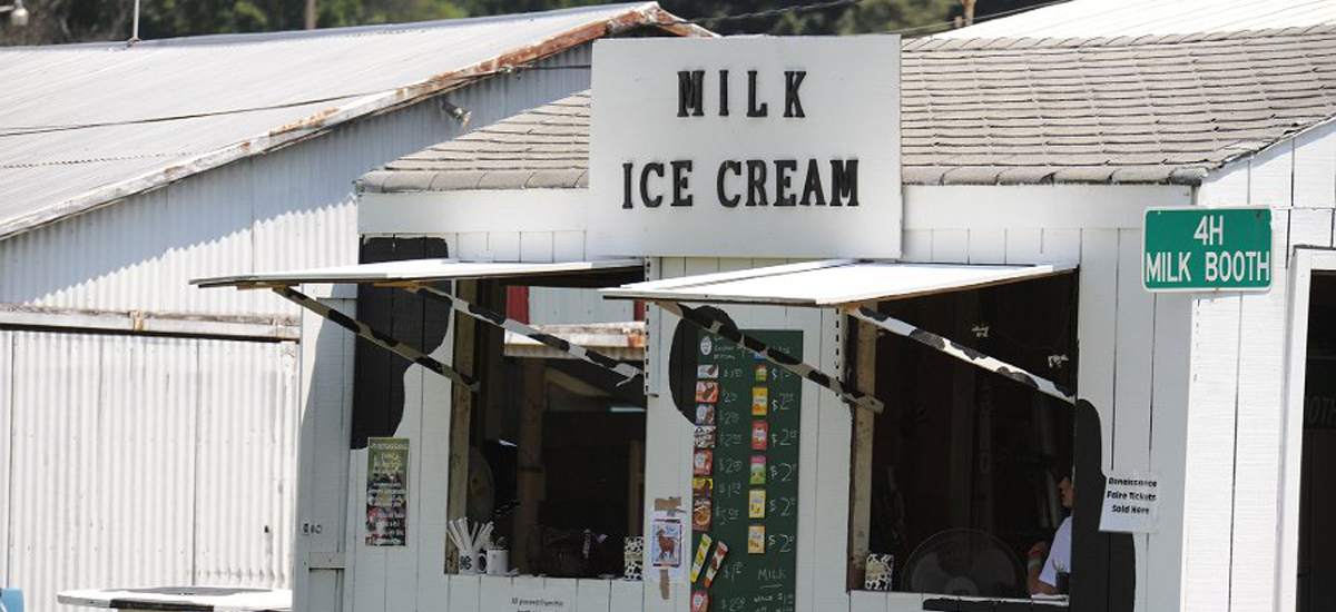 the-4-h-milk-booth